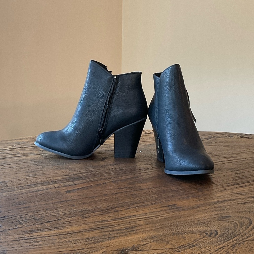 Journee Collection Black Heeled Ankle Boots